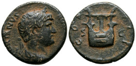 ADRIANO. Semis. (Ae. 3,14g/17mm). 117-138 d.C. Roma. (RIC 688). Anv: Busto laureado, drapeado y coraza de Adriano a derecha, alrededor leyenda: HADRIA...