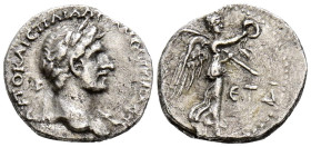 ADRIANO. Hemidracma. (Ar. 1,80g/14mm). 120-121 d.C. (Año 5). Capadocia, Caesarea-Eusebia. (RPC 3076; SNG von Aulock 6414). Anv: Busto laureado y con c...