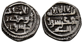 ALMORÁVIDES, Yusuf ben Tashfin (480-500 H.) Quirate. (Ar. 0,92g/11mm). S/D. (Vives 1535 var; Benito Ba12). Anv: 'Shahadah' en cuatro líneas. Rev: Pres...