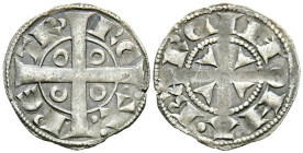PEDRO I (1350-1368). Dinero. (Ve. 1,07g/19mm). Barcelona. (Cru. V.S. 300). Anv: Cruz interior con roel central dentro de gráfila perlada, alrededor le...