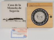 JUAN CARLOS I (1975-2014). 10.000 Pesetas. (Ar. 168,75g/73mm). Casa de la Moneda de Segovia. 2001. FNMT. PROOF. Incluye estuche original y certificado...