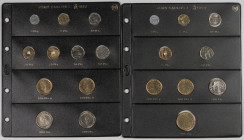 JUAN CARLOS I (1975-2014). Bonita y muy completa colección formada por más de 300 monedas repartidas en 5 álbumes Pardo en perfecto estado y en alguna...