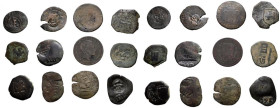 MONARQUIA ESPAÑOLA Y CENTENARIO DE LA PESETA. Interesante conjunto formado por 27 monedas muy variadas. A destacar, algunas piezas de plata y resellad...
