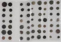 Interesante conjunto compuesto por centenares de piezas de muy diferentes periodos, encontrando desde piezas íberas o romanas en bronce hasta Pesetas ...