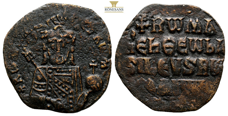 Constantine VII Porphyrogenitus, with Romanus I AD 913-959. Constantinople AE Fo...