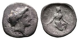 Thessaly. Kierion, circa 400-350 BC. AR Diobol (13.3 mm, 1.16 g.). Wreathed head of nymph to right. Rev. [KIEPIEIΩN], Arne kneeling right, head left, ...