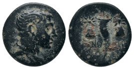 PAPHLAGONIA. Sinope. Struck under Mithradates VI (Circa 120-111 or 110-100 BC).Ae.

Obv : Draped and winged bust of Perseus right.
Rev : ΣΙΝΩ - ΠΗΣ...