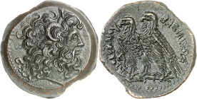 GRÈCE ANTIQUE - GREEK
Royaume lagide, Ptolémée VI (180-145 av. J.-C.). Drachme AE34 ND (170-145 av. J.-C.), Alexandrie.
Av. Tête diadémée de Zeus-Am...