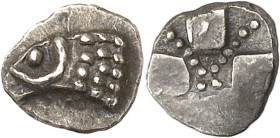 GAULE - CELTIC
Massilia - Marseille. Hémiobole (1/24e de statère) à la tête de bélier à gauche et au carré creux orné ND (470-460 av. J.-C.), Marseil...