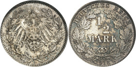 ALLEMAGNE - GERMANY
Empire allemand (1871-1918). 1/2 mark 1918, D, Munich.
Av. Dans une couronne formée de deux branches de chêne, aigle éployée et ...