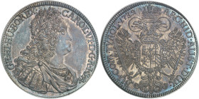 AUTRICHE - AUSTRIA
Charles VI (1711-1740). Thaler 1732, Hall.
Av. (à 12 h) CAROL. VI. D. G. R. I. S. A. - GE. HI. HU. BO. REX. Buste lauré et cuiras...