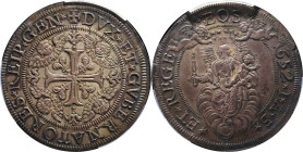 ITALIE - ITALY
Gênes, République (1528-1797). Écu large (scudo largo) 1652 IAB, Gênes.
Av. + DVX* ET* GVBERNATORES* REIP* GEN*. Croix pattée, avec f...