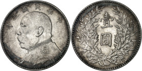 CHINE - CHINA
République de Chine (1912-1949). Dollar, Yuan Shikai An 3 (1914).
Av. Légende en caractères chinois. Buste de profil de Yuan Shikai à ...