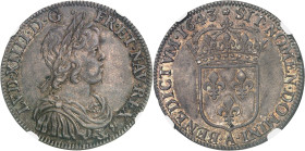 FRANCE / CAPÉTIENS - FRANCE / ROYAL
Louis XIV (1643-1715). Demi-écu à la mèche courte 1643, A, Paris (rose).
Av. LVD. XIIII. D. G. FR. ET. NAV. REX....