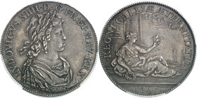 FRANCE / CAPÉTIENS - FRANCE / ROYAL
Louis XIV (1643-1715). Essai du demi-écu à la France contemplant une monnaie frappée au Moulin, par Jean Warin, F...