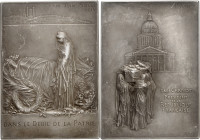FRANCE - FRANCE
IIIe République (1870-1940). Plaque, funérailles de Sadi Carnot, par O. Roty 1897, Paris.
Av. DANS LE DEUIL DE LA PATRIE. La France ...