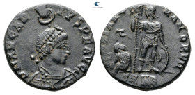 Arcadius AD 383-408. Heraclea. Follis Æ