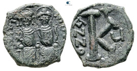Justin II and Sophia AD 565-578. Nikomedia. Half Follis or 20 Nummi Æ