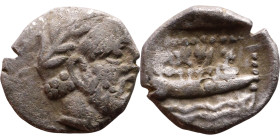 Phoenicia, Arados. Uncertain king. Circa 380-351/0 BC. AR Obol - 1/12 Shekel

9mm 0,75g