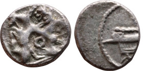PHOENICIA: Sidon (4th century) Ar Obol Obverse: Galley l.; legend in Phoenician, Reverse. Persian king battling lion

9mm 0,82g