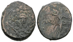 PONTOS, Amisos. Circa 90-85 BC. Æ. 
Aegis / Nike advancing right, holding palm tied with fillet over left shoulder. 
Weight 7,45 gr - Diameter 19 mm.