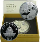Chine - Panda silver - 50 yuan 2023

PROOF

 Ar ; 150 gr ; 70 mm

Monnaies dans leur coffret d'origine avec certificat. Monnaie frappée à 2000 e...