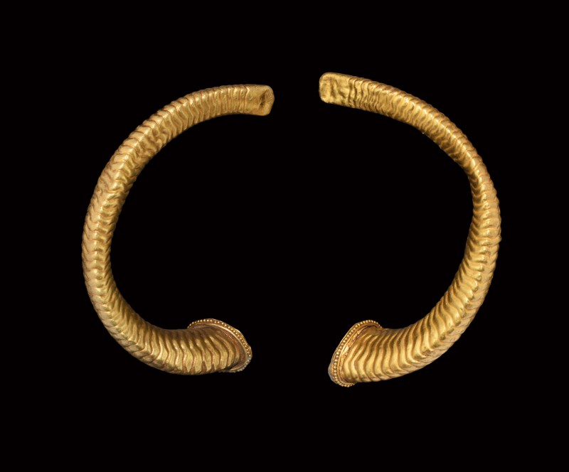 Greek Gold 'Golden Fleece' Ram-Horn Pair
5th-3rd century BC. A matched pair of ...