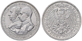 ESTERE - GERMANIA - MECKLEMBURG-SCHWERIN - Friedrich Franz IV (1897-1918) - 3 Marchi 1915 A - 100 anni del Granducato Kr. 340 R AG Segnetti di contatt...