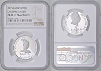 ESTERE - LAOS - Repubblica - 5.000 Kip 1975 - Laotian Maiden Kr. 16.1 AG Sigillata NGC PS69 ULTRA CCAMEO

Status: FS

Notes: Sigillata NGC PS69 UL...