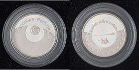ESTERE - PORTOGALLO - Repubblica (1910) - 5 Euro 2007 AG In confezione

Status: FS

Notes: In confezione -