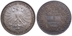 Frankfurt am Main 
Stadt
Doppeltaler
1842

Vs: Gekrönter Adler, Umschrift: "Freie Stadt Frankfurt"
Rs: Wert "3½ Gulden 2 Thaler" und Jahr in Eic...