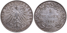 Frankfurt am Main 
Stadt
Gulden
1847

Vs: Gekrönter Adler, Umschrift: "Freie Stadt Frankfurt"
Rs: Wert "2 Gulden“ und Jahr in Eichenkranz

Auf...