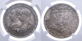 Mecklenburg-Schwerin 
Großherzogtum. Friedrich Franz IV., 1897-1918
3 Mark
1915
A Berlin

100 Jahre Großherzogtum
Vs: Gestaffelte Brustbilder d...