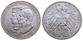 Sachsen 
Königreich. Friedrich August III., 1904-1918
5 Mark
1909
Muldenhütte Mzz. E

500 Jahre Universität Leipzig
Vs: Gestaffelte Brustbilder...