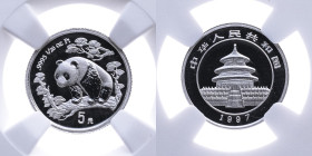 China
Volksrepublik, seit 1949
5 Yuan (1/20 Unze)
1997

Vs: Panda auf Kiefernzweig, Schrift
Rs: Tempel des himmlischen Friedens, Umschrift

Au...