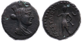 Sizilien 
Segesta
AE 20.0
2. Jh. v. Chr.

Vs: Brustbild der Tyche mit Mauerkrone n. r.
Rs: Krieger mit Speer frontal stehend, r. Mondsichel, ΕΓΕ...