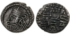 Parthien 
Königreich
Osroes II., 190
Drachme

Ekbatana

Vs: Brustbild mit Krone n.l
Rs: Thronender Herrscher mit Bogen n.r

Material: Silber...
