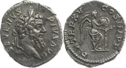 Römer 
Kaiserreich
Septimius Severus, 193-211
Denar
207
Rom

Vs: Kopf mit Lorbeerkranz n. r., Umschrift SEVERVS PIVS AVG
Rs: Victoria stehend ...