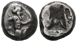 Greek Coins ACHAEMENID EMPIRE.Time of Darios I to Xerxes II.(Circa 485-420 BC).Sardes.Siglos. Obv : Persian king or hero, wearing kidaris and kandys a...