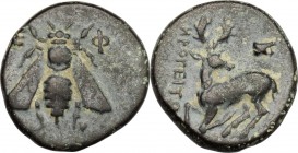 Greek Asia. Ionia, Ephesos. AE 14mm, 390-300 BC. D/ Bee. R/ Stag kneeling left, head turned back; above, astragalus. SNG Cop. 247-253. AE. g. 2.22 mm....