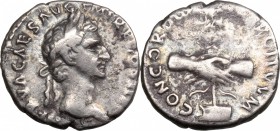 Nerva (96-98). AR Denarius, 96 AD. D/ Head right, laureate. R/ Clasped hands holding aquila. RIC 3. AR. g. 3.31 mm. 17.00 Lightly toned. About VF.