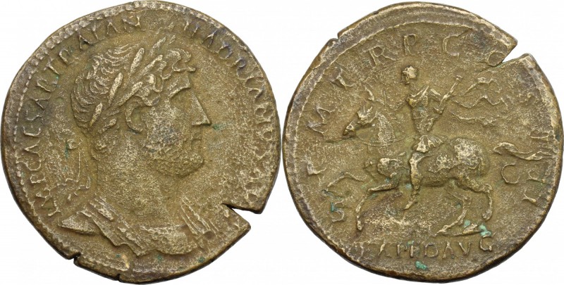 Hadrian (117-138). AE Sestertius, 121-122. D/ Bust right, laureate, cuirassed. R...