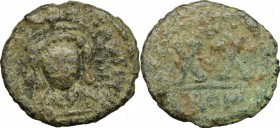 Phocas (602-610). AE 20 Nummi, Rome mint, 602-604. D/ Bust facing, crowned. R/ XX (mark of value). MIB 106. AE. g. 4.68 mm. 21.00 Earthy green patina....