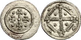 Hungary. Geza II (1141-1162). AR Denar, 1141-1162. Unger 72. Huszár 152. AR. g. 0.17 mm. 11.00 About EF.