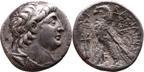 Antiochos VII Sidestes (Seleukid King: 138 – 129 BC ) Phoenica: Tyre – Tetradrachm Obverse: Draped bust in a diadem facing right. Reverse: Eagle stand...