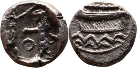 PHOENICIA: Sidon (4th century) Ar Obol Obverse: Galley l.; legend in Phoenician, Reverse. Persian king battling lion

Weight:8mm 0,76g