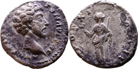 Marcus Aurelius (161-180) Denarius. Obverse: Bust of Emperor. Reverse: Marcus Aurelius, veiled, standing left sacrificing at tripod.

Weight:16mm 2,...