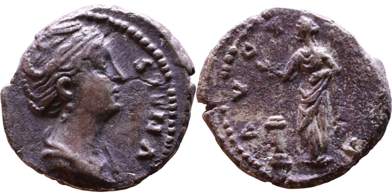 Faustina I (138-141) Denarius Obv: Bust of empress. Rev: Stadnig Vesta

Weight...
