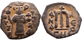 Constans II (641-668) Follis. Obverse: Imperial figure holding cross and globus Reverse: m and inscription

Weight:22mm 2,88g

Artificial sand pat...