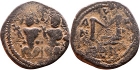 Justin II and Sophia (565-578) Hallf Follis Obverse: DN IVSTINVS PP AVG Justin and Sophia on thrones Reverse: Large K, Mintmark

Weight:18mm 3,07g
...